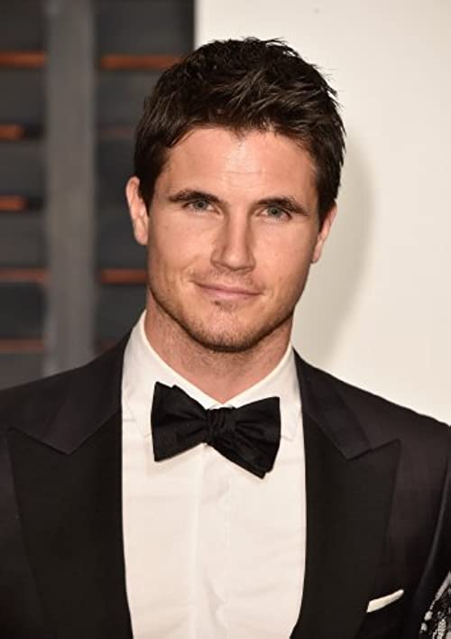 Robbie Amell